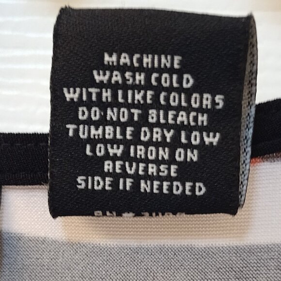 New Directions: Sleeveless Maxi Dress, Size 3X, Black/White/Blue/Red/Yellow - Picture 6 of 6